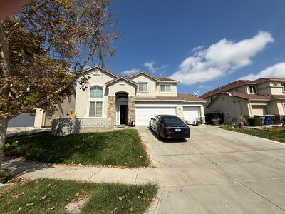 1373 Cougar Creek Dr, Patterson, CA, 95363
