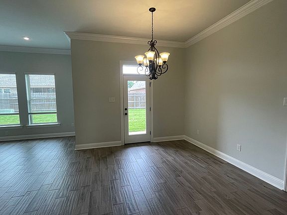 4th image of 306 Coppice Pl