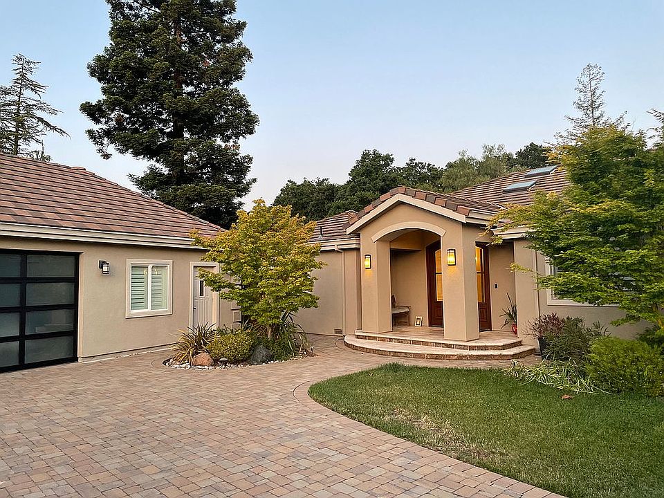 2nd image of 13624 Westover Dr