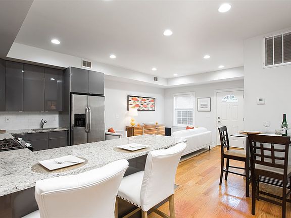 3rd image of 66 Jefferson Ave #1