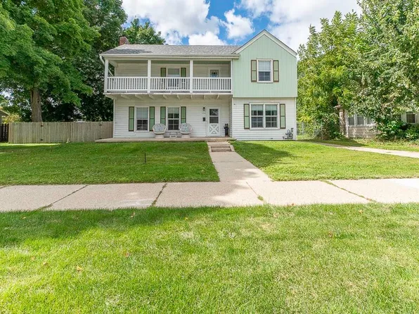1316 Center Ave, Janesville, WI 53546