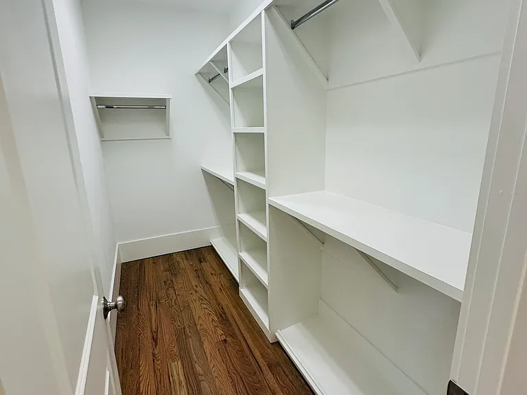 2820 Hillside Springs Dr — Photo 12