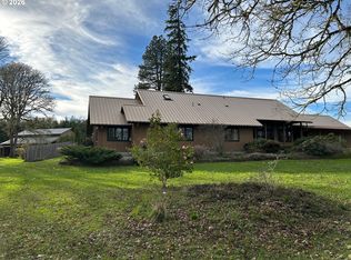 29821 Jeans Rd, Veneta, OR 97487