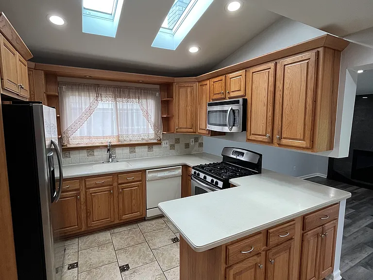 14041 Brougham Dr — Photo 19
