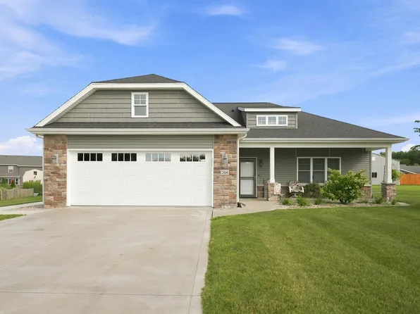 204 Lindenwood Dr, Bluffton, IN 46714