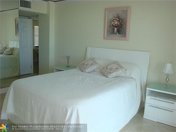4th image of 333 NE 21st Ave APT 802