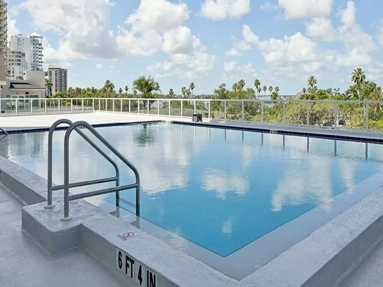101 S Gulfstream Ave #15D — Photo 4