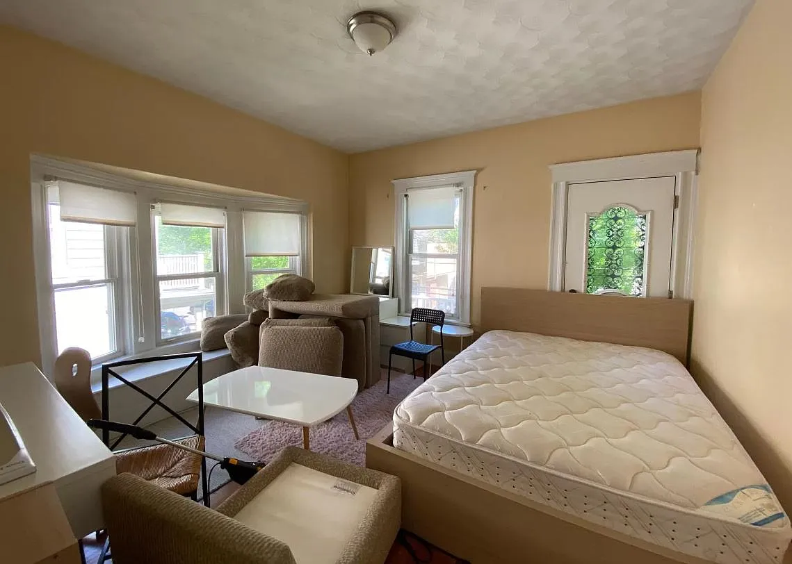5 bed, $7,000 — Photo 3