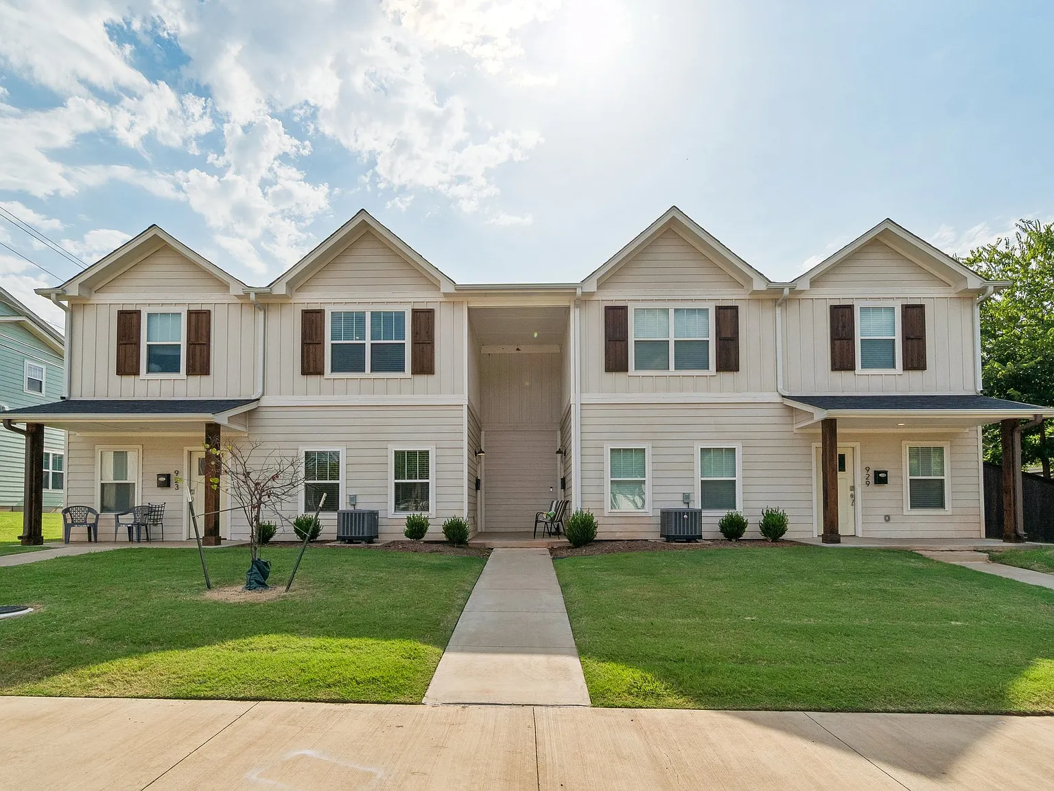 3 bed, 1604 sqft, $2,625 — Photo 1
