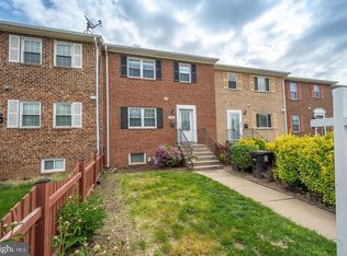 154 Meadows Ln NE, Leesburg, VA 20176