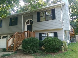 4207 Falcon Crest Dr, Flowery Branch, GA 30542