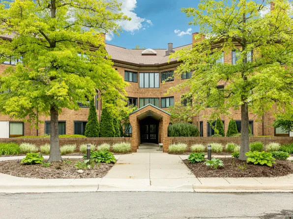 2125-208 Nature Cove Ct #Ann, Ann Arbor, MI 48104