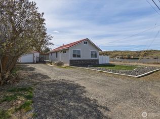 328 Sunny Dr, Electric City, WA 99123