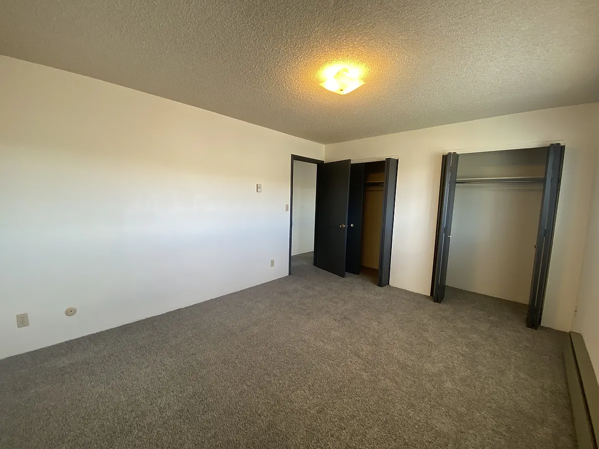 Building Photo - 920 Elk St #D