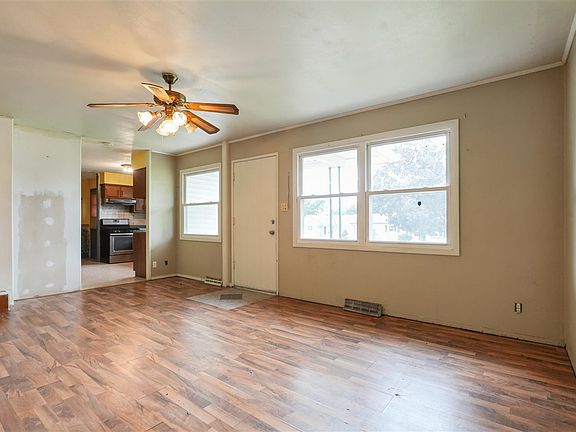 4th image of 4641 Danbury St NE