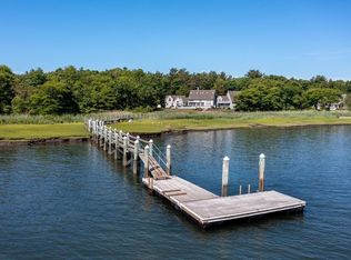 7 Holly Woods Rd, Mattapoisett, MA 02739