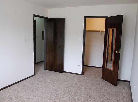 5th image of 157 Oliver Ct APT C