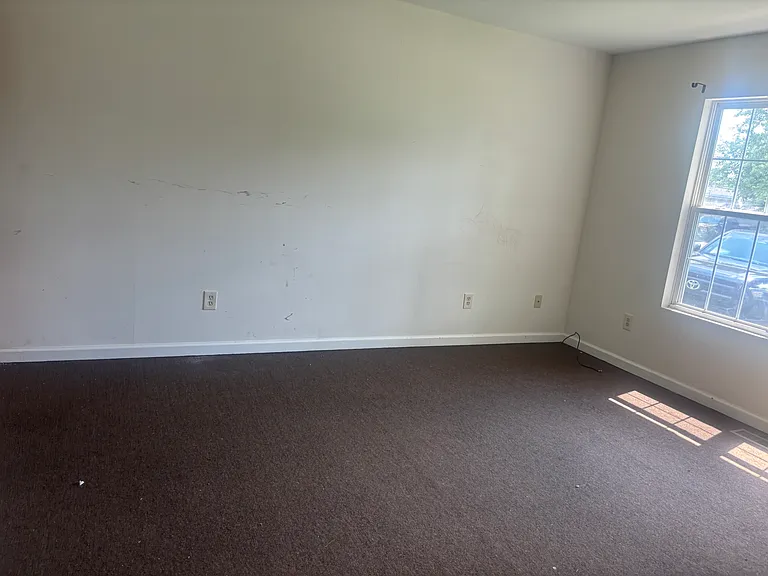 129 Clay St — Photo 6