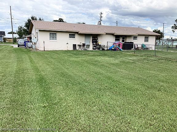 2nd image of 4909-4911 Manatee Dr
