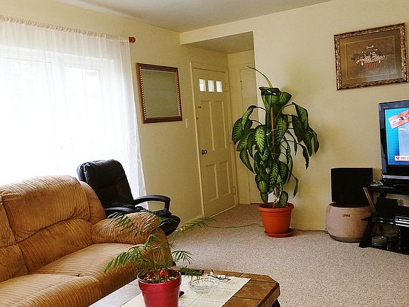 5th image of 680 E Cassell Ave