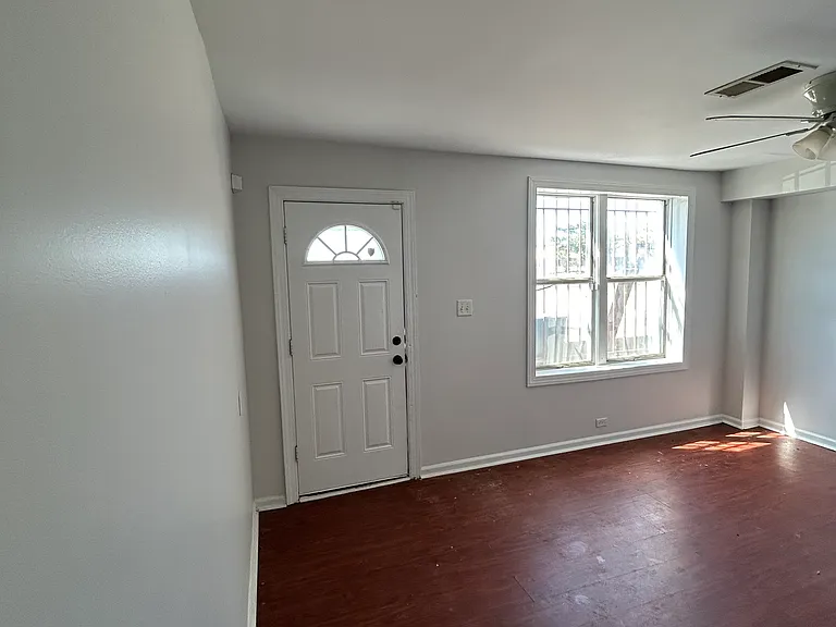 813 Fisher Ave — Photo 3