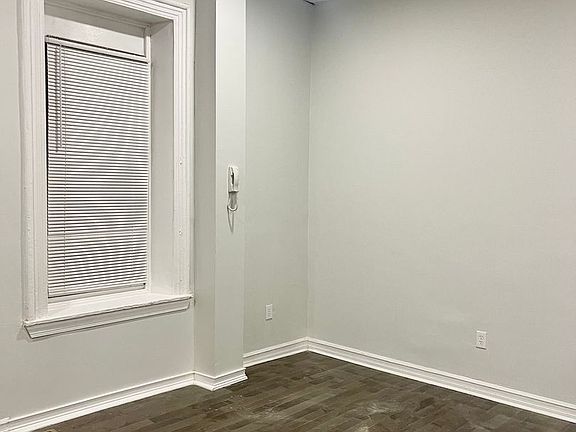 5th image of 525 S 42nd St #1F