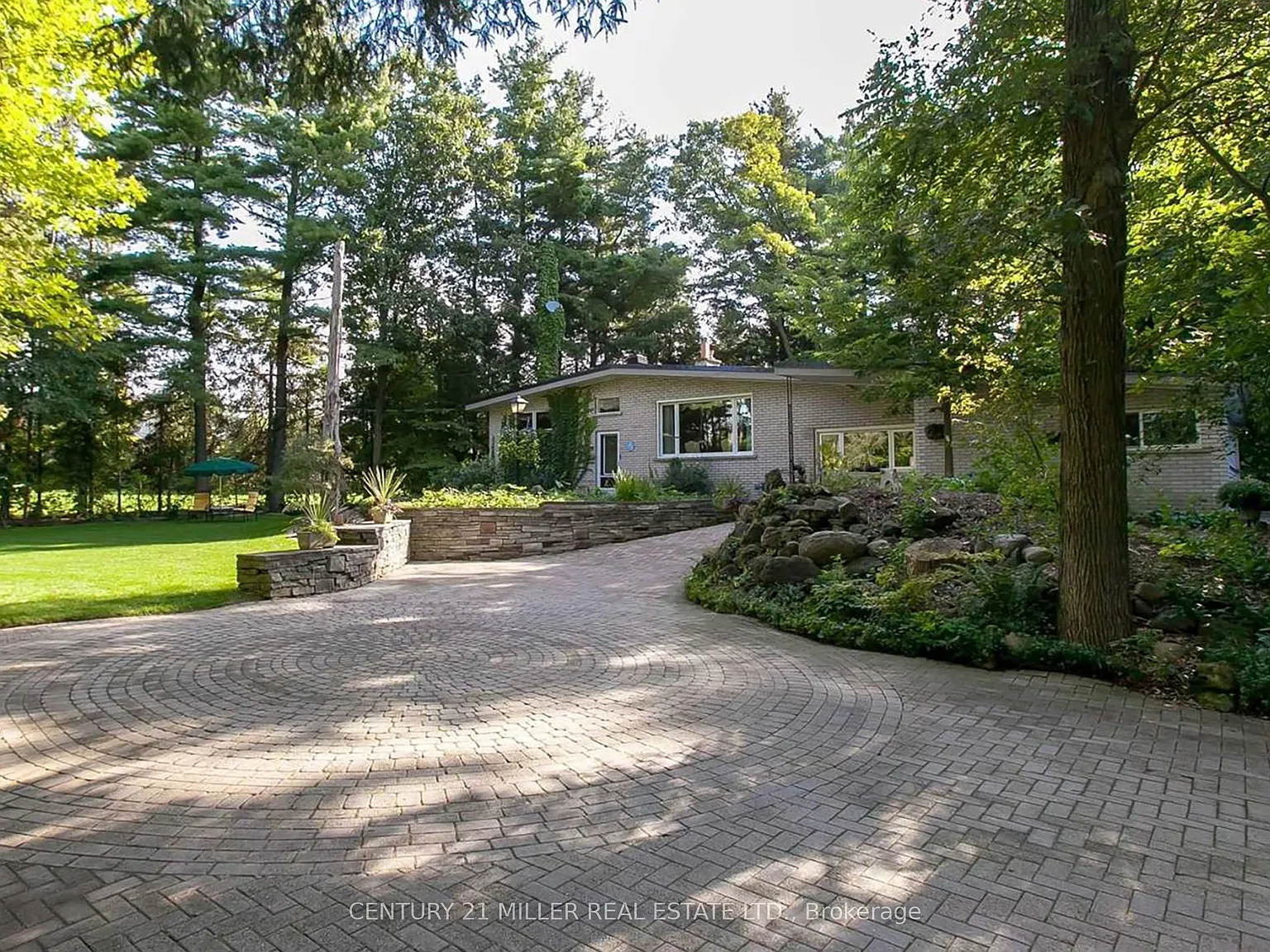 3 bed, $4,100 — Photo 4