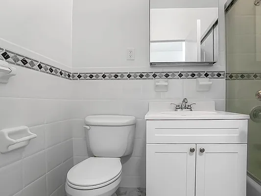 Rented by Brown Harris Stevens | media 12