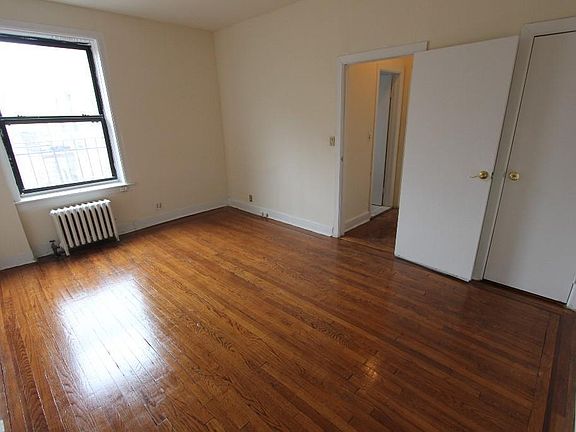 4th image of 4415 43rd Ave APT G3