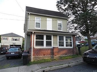 1st image of 148 Madison St