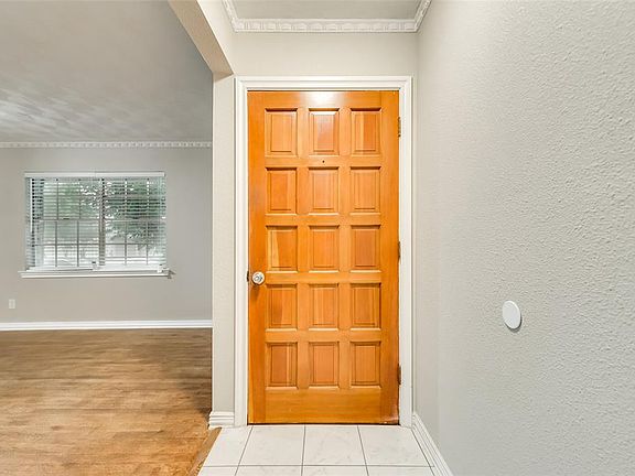 3rd image of 4539 Live Oak Dr