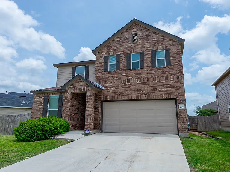 5526 Castle Brook Dr — Photo 1