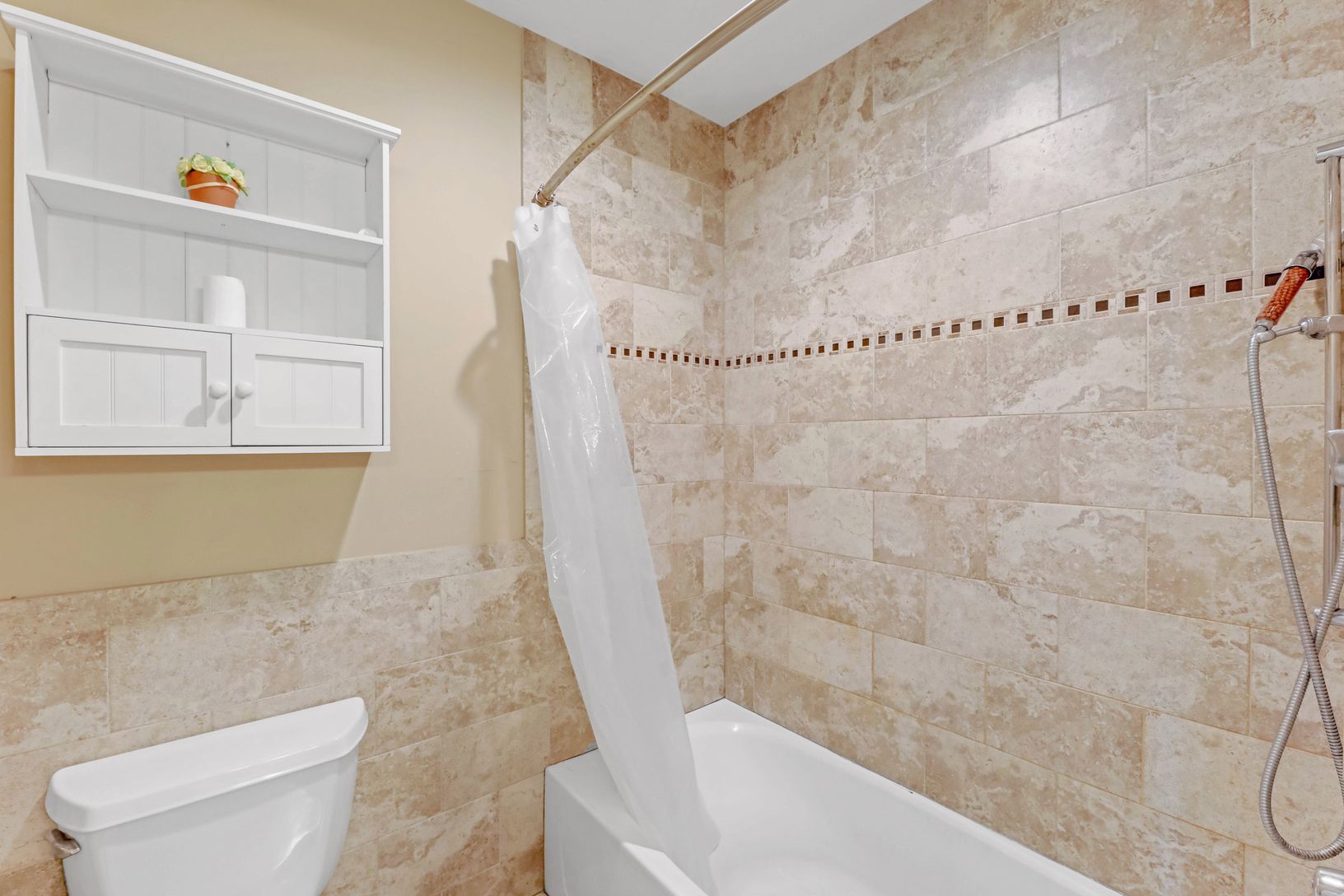  Jack & Jill Bathroom
