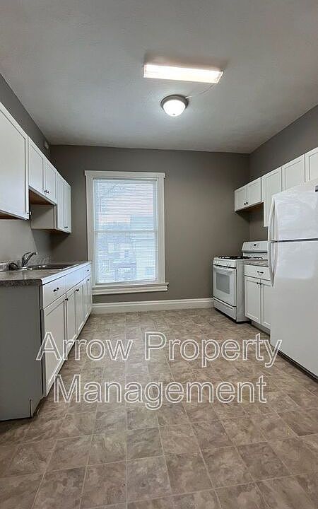 1st image of 3040 Walnut Ct #3