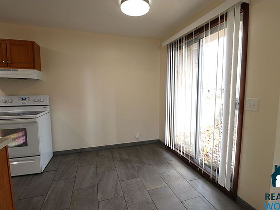 5th image of 2144 B St #2