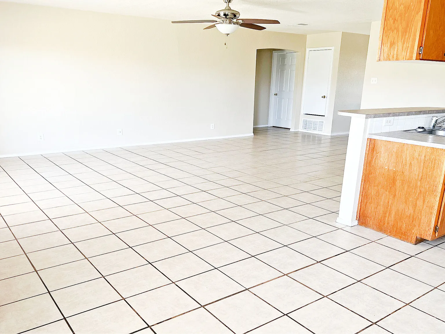 4 bed, 2.0 bath, 1505 sqft, $1,450 — Photo 1