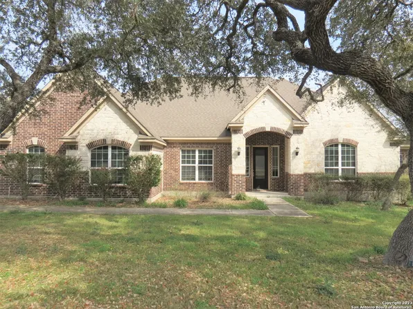 230 PAINTED ROSE ST, Castroville, TX 78009