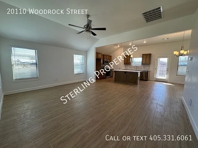 20110 Woodrock St — Photo 4