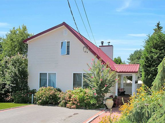 5th image of 420 Claus Ave