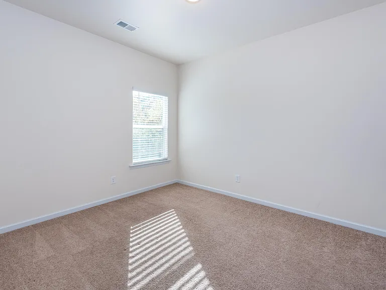 172 Renford Rd — Photo 9