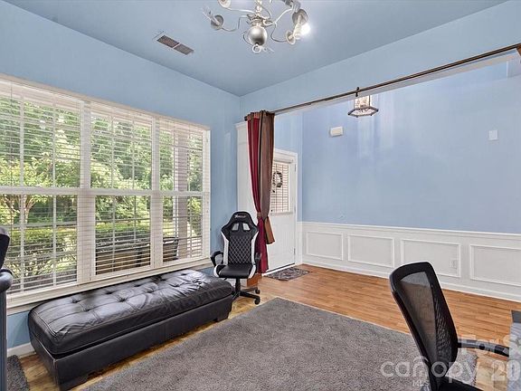 3rd image of 11251 Cypress View Dr