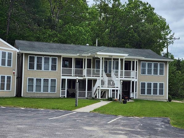 1330 Lake St