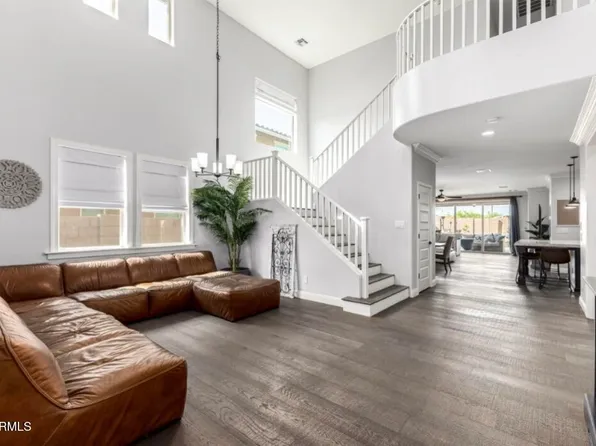 2738 E CHERRY HILL Drive, Gilbert, AZ 85298