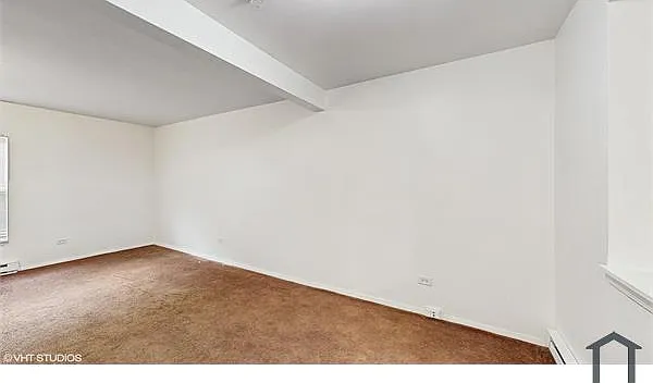 3 bed, 1000 sqft, $2,100 — Photo 3