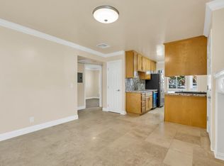 2418 V St APT 1, Sacramento, CA 95818