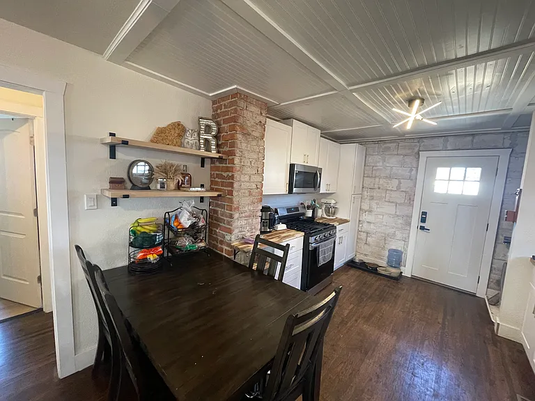 3401 Cribbon Ave #A — Photo 4