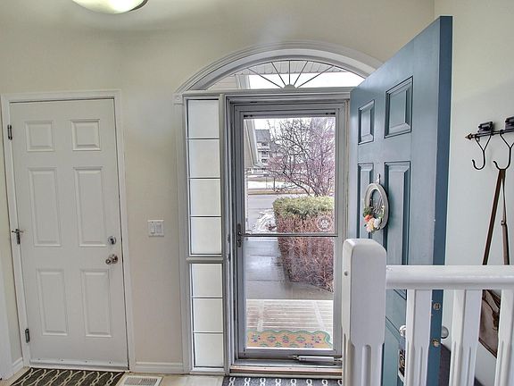 3rd image of 287 Spruce Ridge Rd