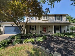 37298 Robindale Ct, Clinton Township, MI 48036