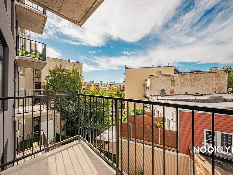 27-16 21st St #3B — Photo 19