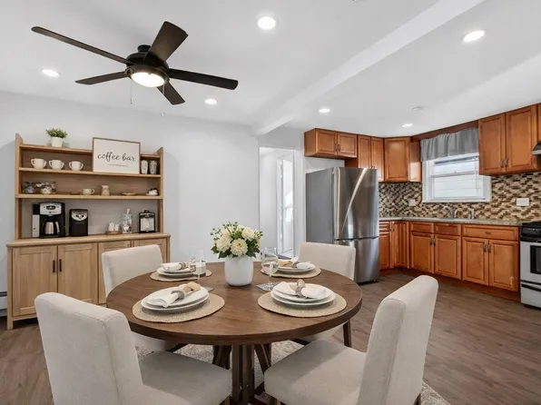 81 West 26th Street image 1 of 23